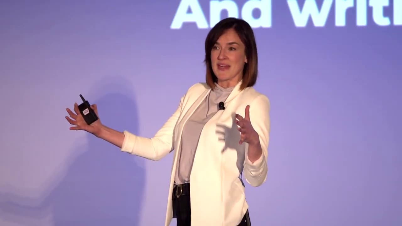 Joanna Wiebe How to use the voice of the customer